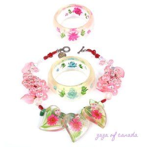 Lucite Statement necklace vintage jewelry